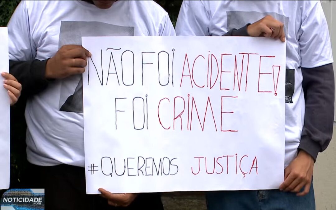 Família de motociclista morto em acidente com a GCM protesta e pede justiça em Sorocaba