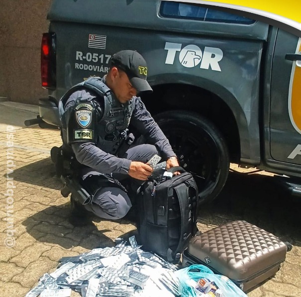 Homem é preso por contrabando de remédios na Rodovia Castello Branco, em Itu