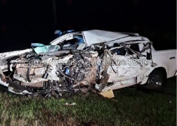 Colisão com carreta deixa uma vítima fatal em Paranapanema