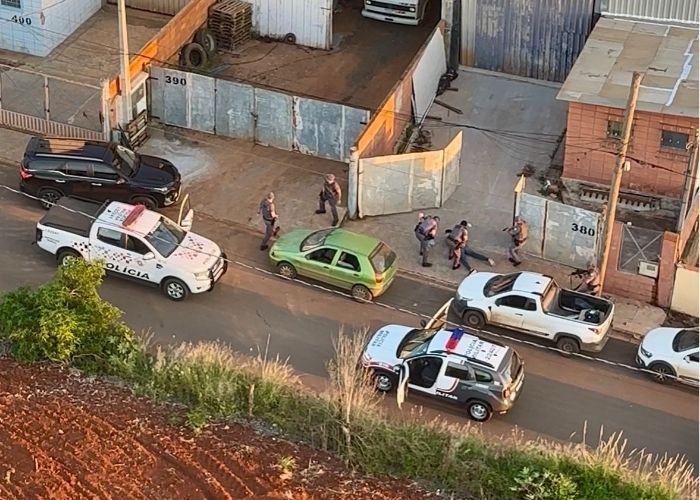 Homem é preso por furto após perseguição em Cesário Lange