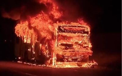 Ônibus pega fogo no Terminal Vila Arens, em Jundiaí