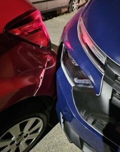 Motorista bate em viatura da GCM de Sorocaba durante fuga