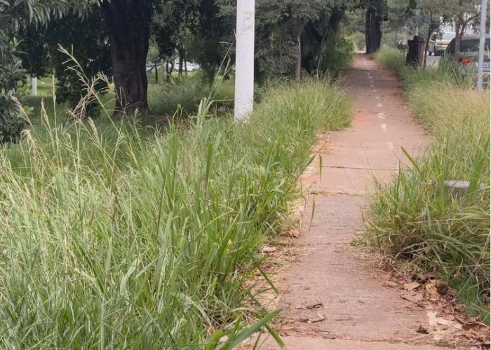 Praça abandonada no Parque Jataí preocupa moradores em Votorantim