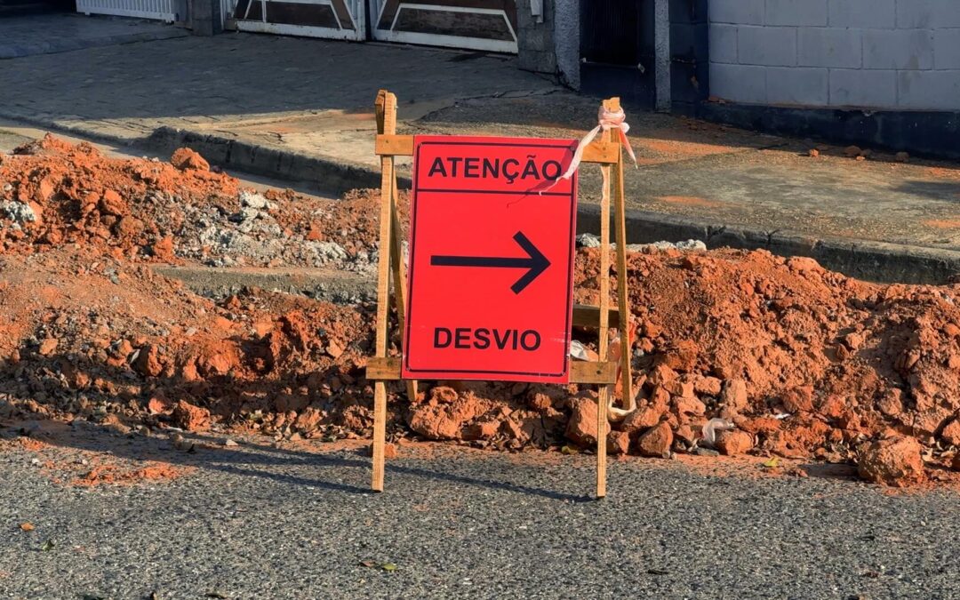 Moradores reclamam de obra do Saae e interdição de rua em Sorocaba