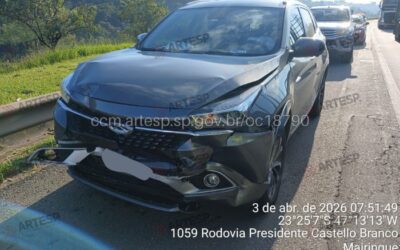 Engavetamento com três veículos provoca lentidão na Rodovia Castello Branco