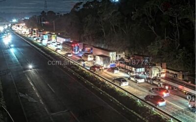 Acidente com vítima fatal causa congestionamento na Rodovia Castello Branco, em Araçariguama