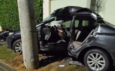 Motorista de 18 anos morre após bater em poste, em Sorocaba