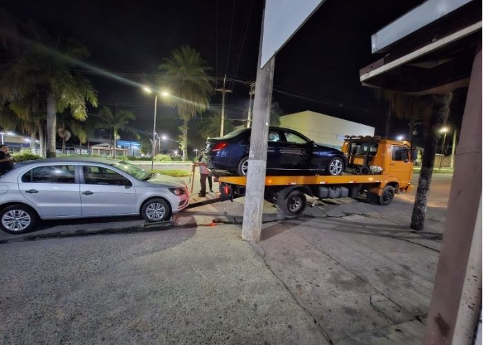 Adolescente de 14 anos é flagrado dirigindo carro em Salto de Pirapora