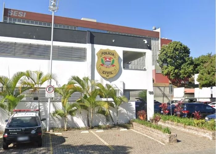 Motorista é preso após capotar veículo em Jundiaí