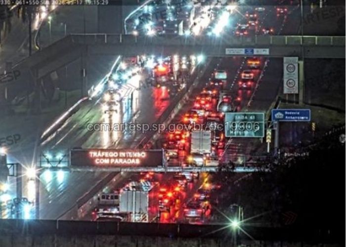 Acidente com morte causa congestionamento em Jundiaí