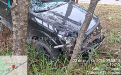Motorista morre após bater caminhonete em placa em Salto de Pirapora