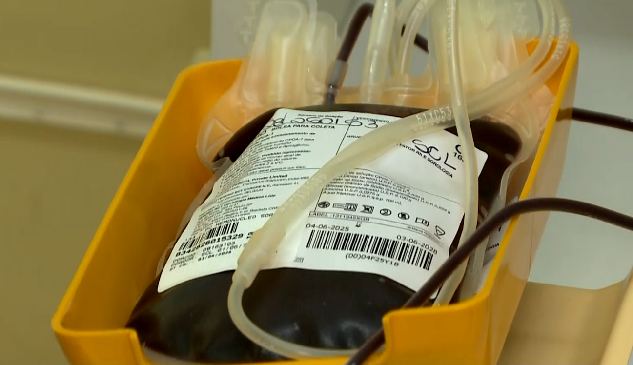 Imagem de bolsa de sangue.