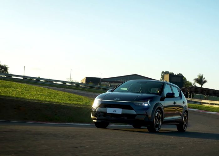Benê Autos TV: Novos carros chegam ao Brasil com foco em tecnologia, eletrificação e eficiência