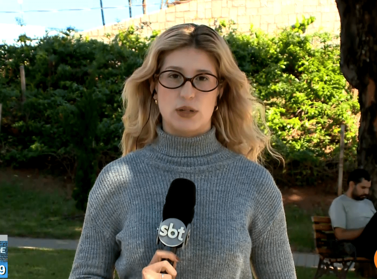 Rep&oacute;rter Nicole Bonentti falando sobre o caso.