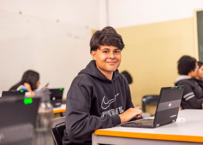 Programa oferece 289 vagas de estágio para estudantes do Ensino Médio Técnico na região de Sorocaba