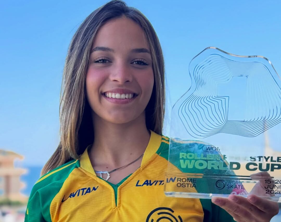 Ana J&uacute;lia da Silva patins