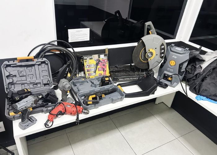 Homem invade empresa, furta ferramentas e acaba preso após fuga por telhados em Sorocaba