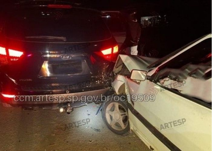 Colisão entre dois carros deixa uma vítima fatal em Piedade
