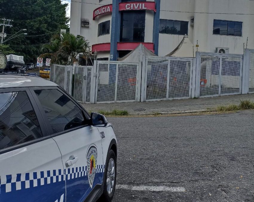 Homem é preso por descumprir medida protetiva depois de invadir casa de ex-companheira
